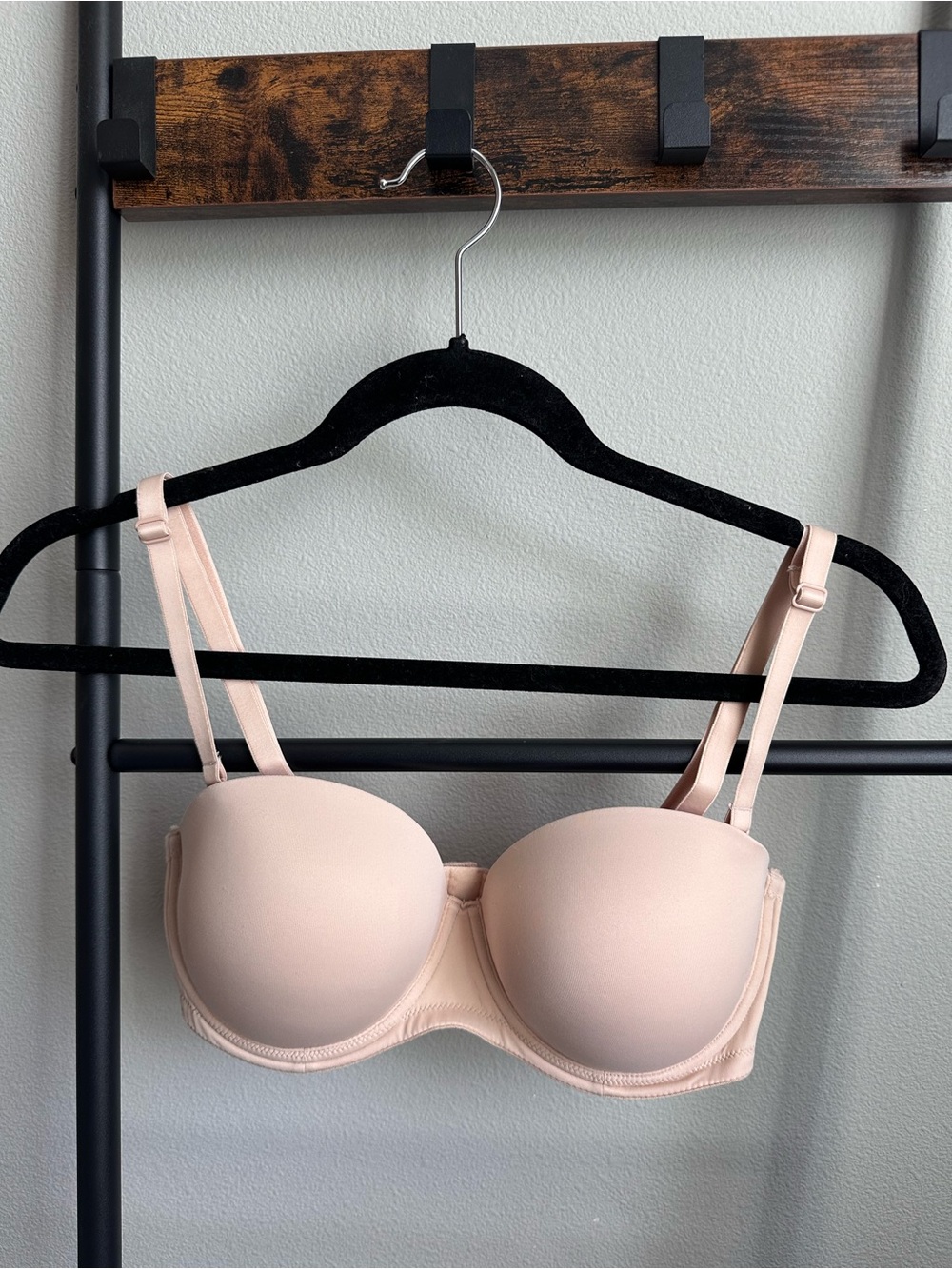 PINK Victoria's Secret Convertible Light Pink Strapless T-Shirt Bra